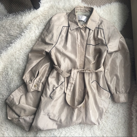 Valentino Jackets & Blazers - SALE ⭐️⭐️⭐️Valentino Vintage Rain Coat